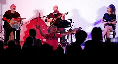 Sanathane, Evrim Ateşler konseriyle ‘Merhaba’ dedi