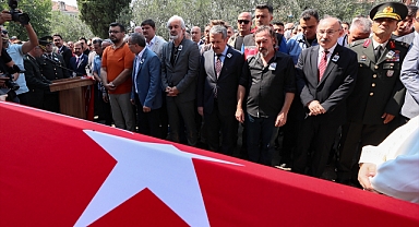 Şehit Uzman Çavuş Manisa'da Toprağa Verildi