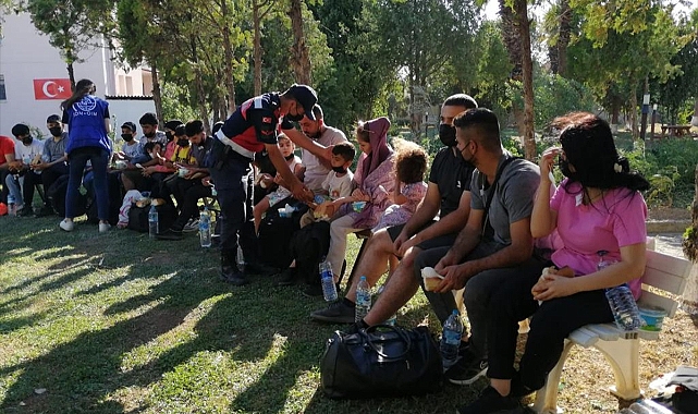 Yasa dışı geçişe hazırlanan 855 düzensiz göçmen yakalandı