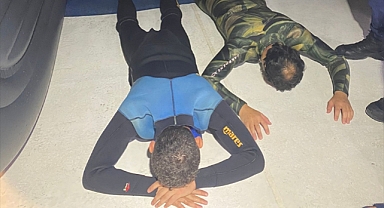 Yurt dışına yüzerek kaçmaya çalışan FETÖ üyesi iki eski asker yakalandı
