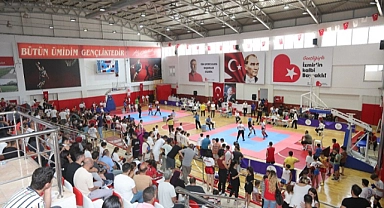 Zafer Bayramı’nın 100’üncü yılı Bayraklı’da da kutlandı