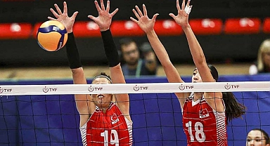 A Milli Kadın Voleybol Takımı mağlubiyetle başladı