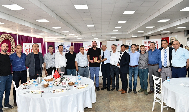 Başkan Gümrükçü’den Berberlere Destek