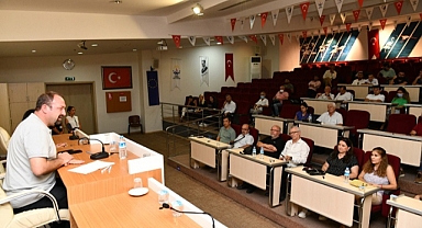 Başkan Gümrükçü Şantiye Şefleriyle Buluştu