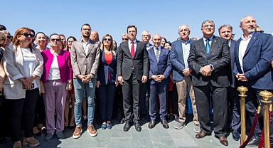 Başkan Soyer CHP’nin kuruluşunun 99. yıl kutlamasına katıldı