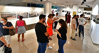 “Büyük İzmir Yangını 1922” fotoğraf sergisi açıldı