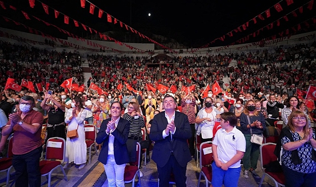 Çeşme ve Alaçatı’da Kurtuluşun 100. Yıl Coşkusu