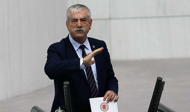 CHP'li Beko kadrosuz belediye işçileri yalnız değildir