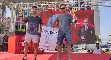 Denizlili atletler bin sporcuyu geçerek kürsüye çıktı