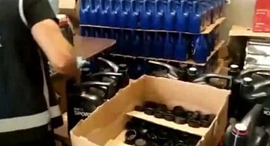 İzmir'de 12,5 ton kaçak akaryakıt ile 4 ton etil alkol ele geçirildi