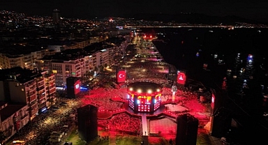İzmir'de tarihe geçen kutlama
