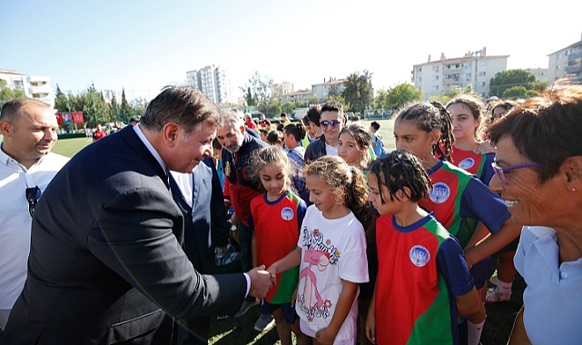 Karşıyaka Belediyesi’nden amatör spor kulüplerine destek