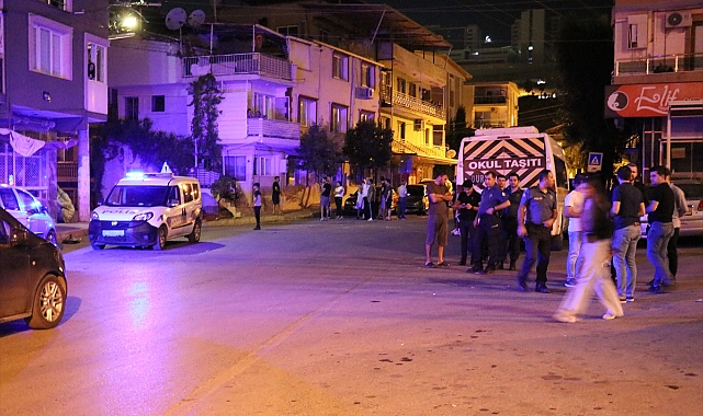 Kavgaya müdahale eden polis bıçakla yaralandı