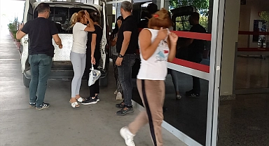 Kovalamaca sonucu durdurulan araçtaki 4 hırsızlık zanlısı yakalandı