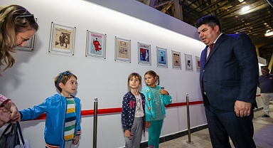 Maskın kalbinde Atatürk sergisi