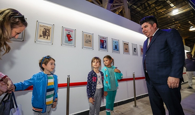 Maskın kalbinde Atatürk sergisi