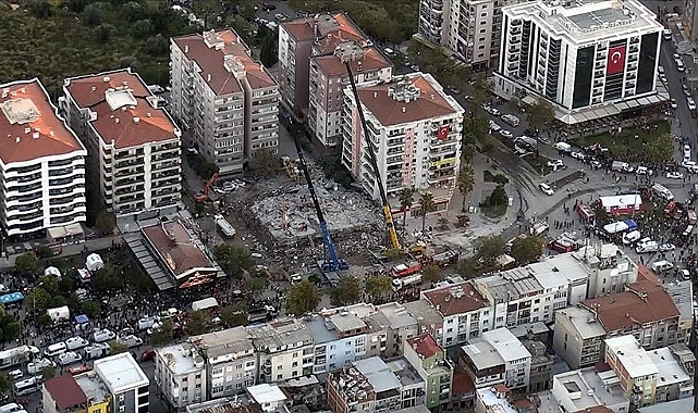 Rıza Bey Apartmanı&#039;nın  yıkılmasıyla ilgili şok talep