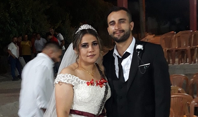 Siyasileri buluşturan düğün
