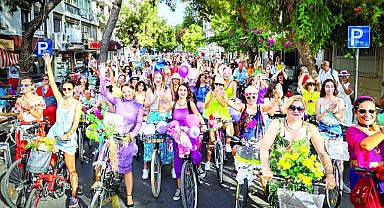 Süslü Kadınlar Karşıyaka’da Pedallayacak