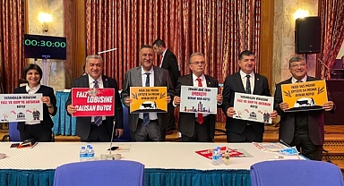 “2023 bütçesi dolar bazında küçülen bir bütçedir”