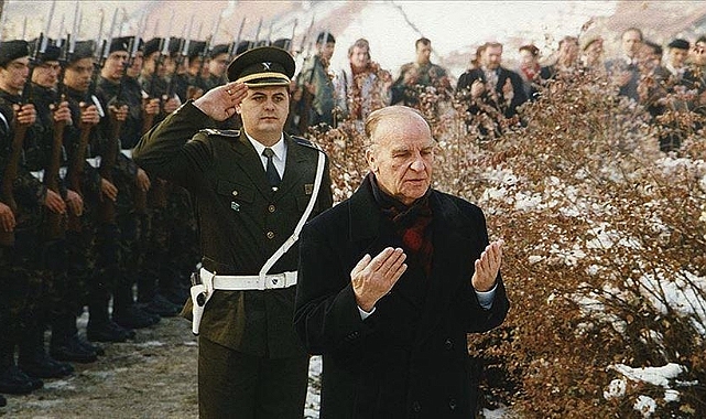 Aliya İzetbegoviç'in vefatının üzerinden 19 yıl geçti