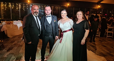 Atar ve Gül Ailesinin  Mutlu Günü