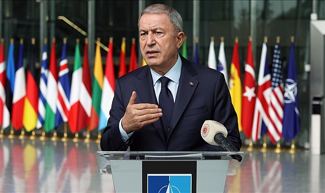 Bakan Akar, Yunanistan Savunma Bakanı ile görüştü