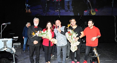 Balçova’da Cumhuriyet Geleneği Bozulmadı