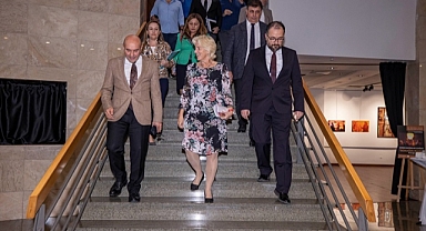 Başkan Soyer 2022 İnsani Gelişim Raporu’nun tanıtımına katıldı