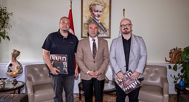 Başkan Soyer ödüllü tasarımcıları ağırladı