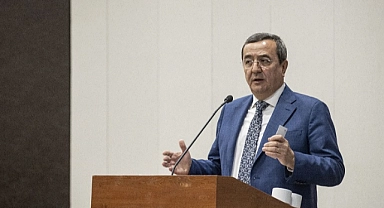 Batur: Belediyelerde bıçak kemiğe dayandı
