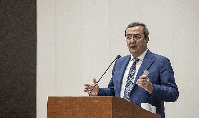 Batur: Belediyelerde bıçak kemiğe dayandı
