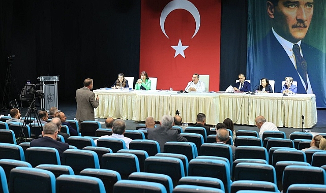 Batur’dan Soyer’e hizmet binası teşekkürü