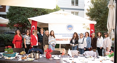 Bursiyerleri ile Cumhuriyeti konuştular