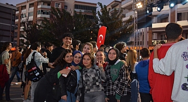 Çiğli’de gençlik şenliği yapıldı
