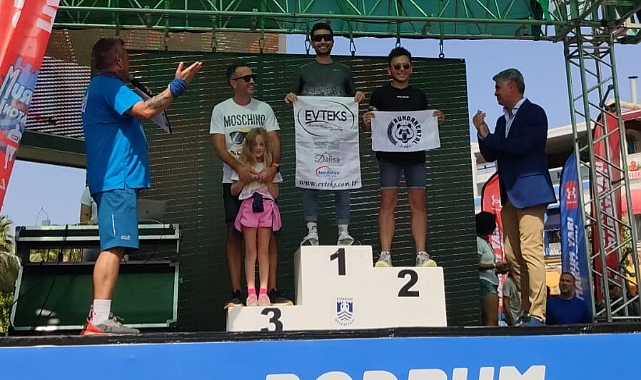 Denizlili Atlet Ömer Oklu, Bodrum yarı maratonunun tozuna attı