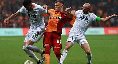 Galatasaray evinde Alanyaspor ile berabere kaldı