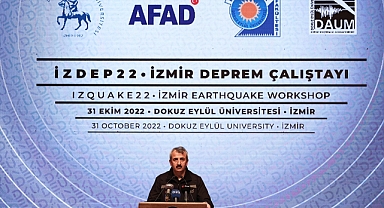 İzmir'de "deprem çalıştayı" düzenlendi