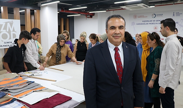 İzmir'deki "Mobilya Akademisi" 72 kişiyi iş sahibi yaptı