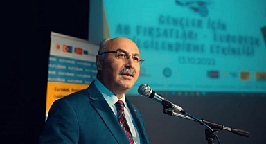 İzmirli Gençlere Avrupa Birliği Fırsatları Tanıtıldı