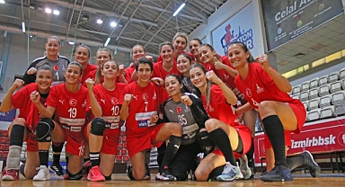 İzmirli hentbolculara Portekizli rakip