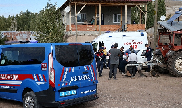 Karı koca evlerinde ölü bulundu
