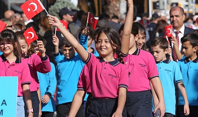 Karşıyaka’da 29 Ekim coşkusu