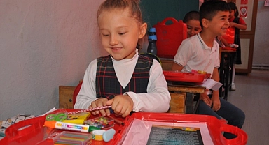 Menderes Belediyesi’nden öğrencilere destek