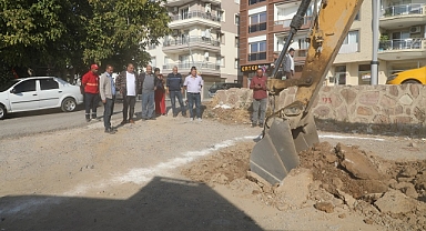 Menderes’te Cemevinin ilk kepçesi vuruldu