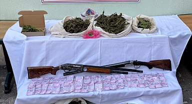 Ormanlık alana Hint keneviri ektikleri iddiasıyla 3 şüpheli yakalandı