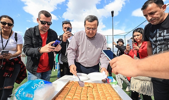 Sezona baklavalı başlangıç