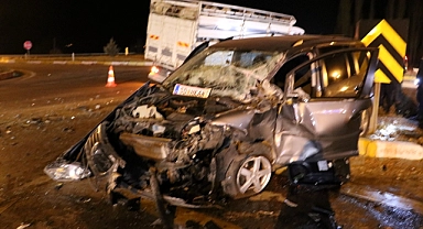 Afyonkarahisar'daki trafik kazasında 2 kişi yaralandı