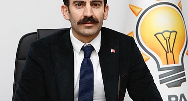 AK Parti İzmir’den CHP’li Belediyenin afişine tepki