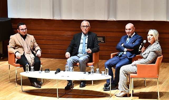 Başkan Soyer Girişimcilik Zirvesi’nde konuştu